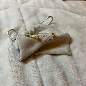Kendra Scott bracelet